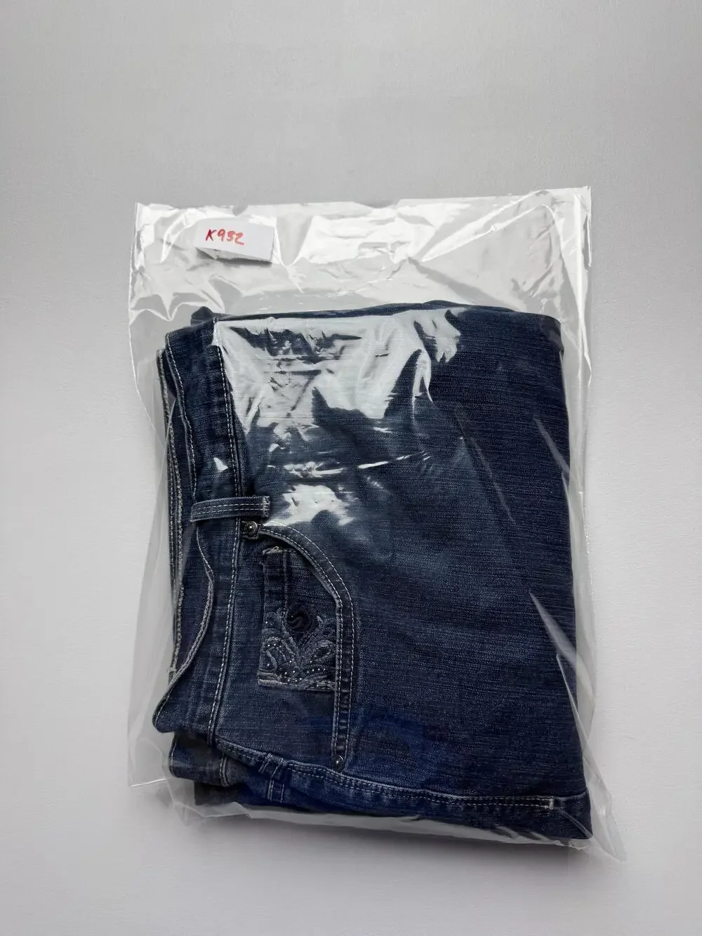 Gloria Vanderbilt Bermuda Shorts Womens 20W Denim Embroidered Long Amanda
